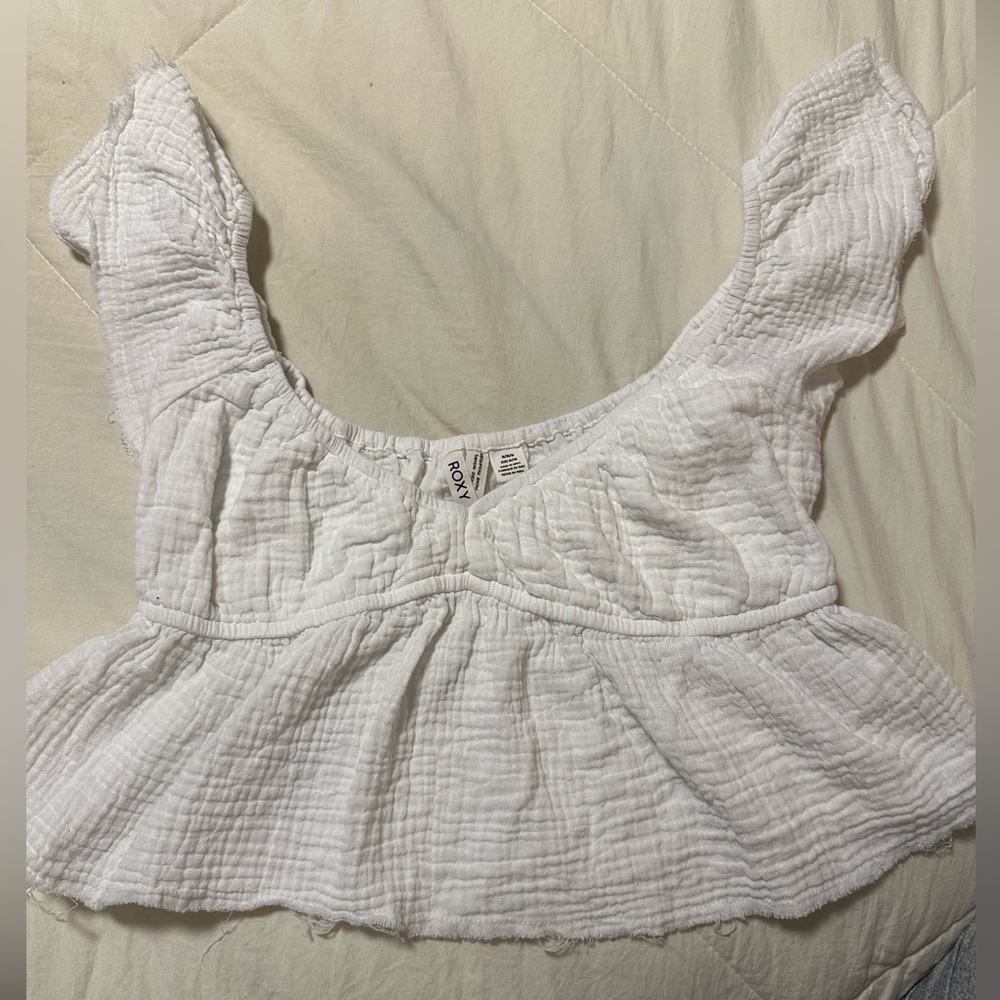 M Roxy white cropped waffle knit ruched shirt